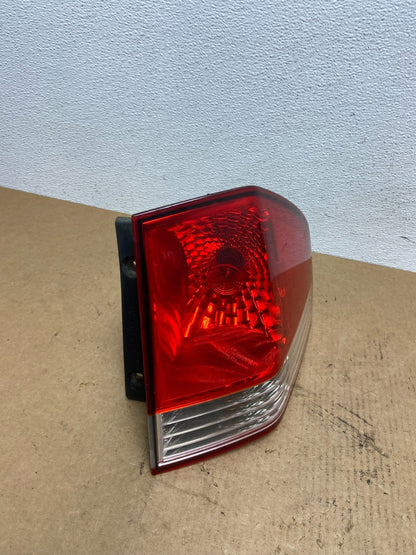 2009 2010 2011 Kia Borrego Right Passenger Side Tail Light AC3038 DW2