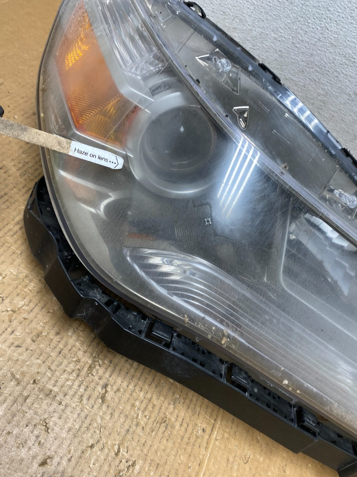 2009 to 2012 Acura RL Right Passenger RH Side Xenon HID Headlight AE1611 DG4