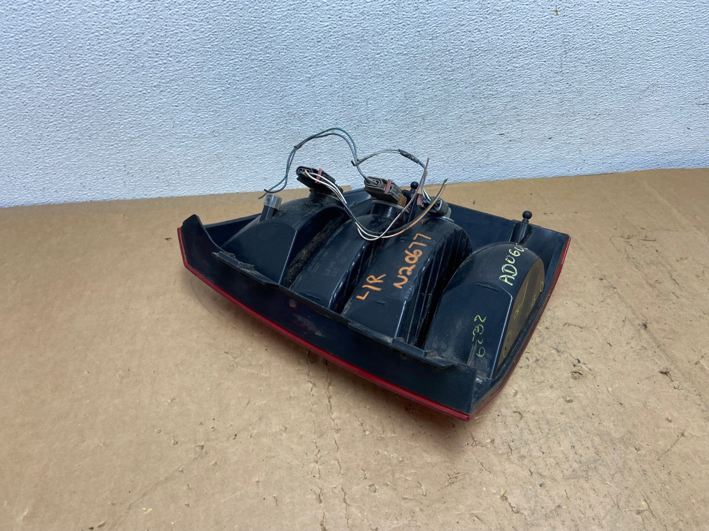 2007 2008 2009 2010 Jeep Compass Left Driver LH Side Tail Light AD0605 LK5