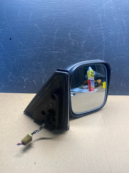 1997 to 2002 Mitsubishi Montero Passenger Right Side View Door Mirror AG6104 DG8