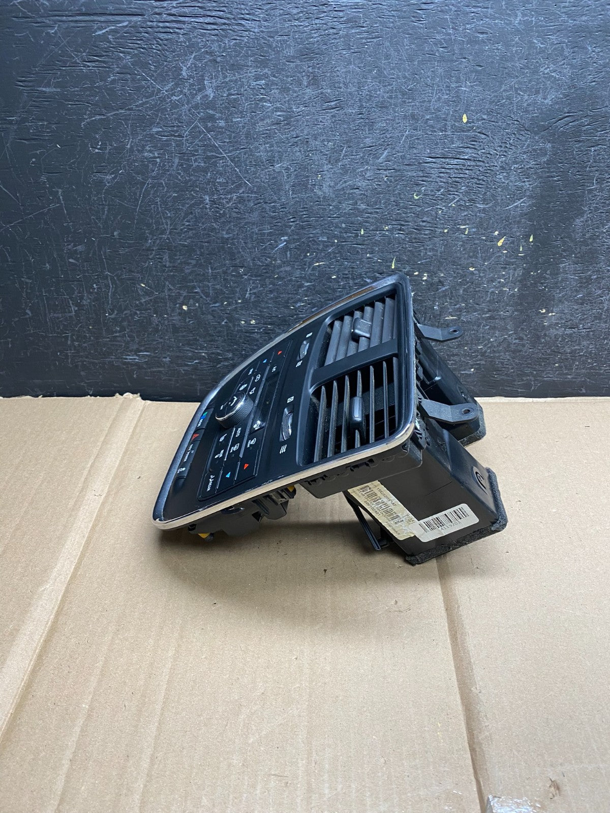 2011-2016 Chrysler Town Country Climate Control Panel Center Dash Trim AH5241 DW2
