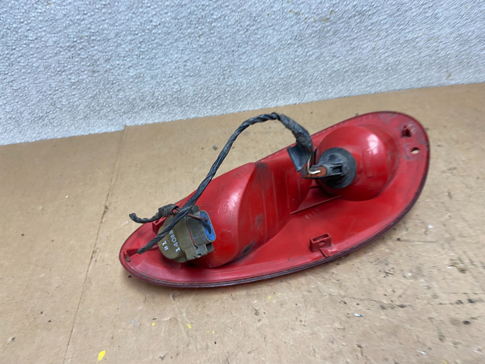 2001 to 2005 Chrysler PT Cruiser Right Passenger Tail Light Oem Z7650 DW5