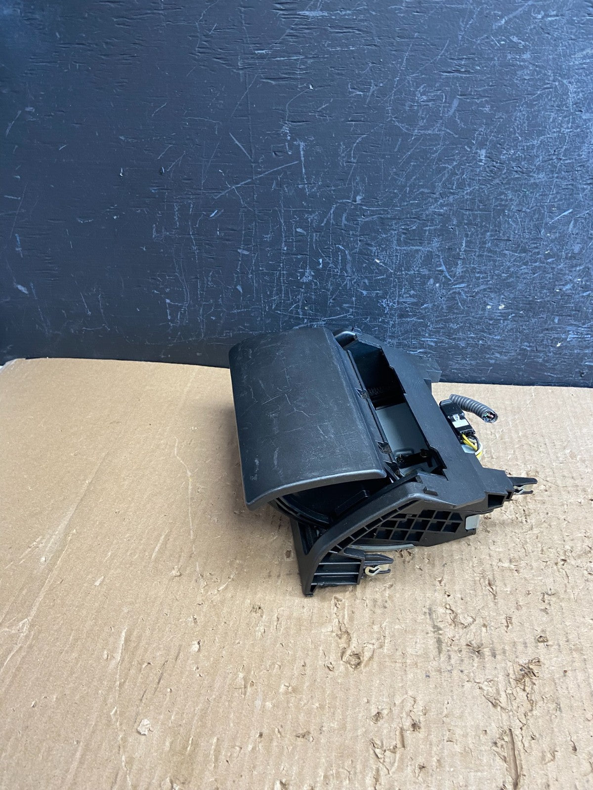 2001 to 2005 Lexus gs300 gs430 charcoal Ash Tray Ashtray AF16091