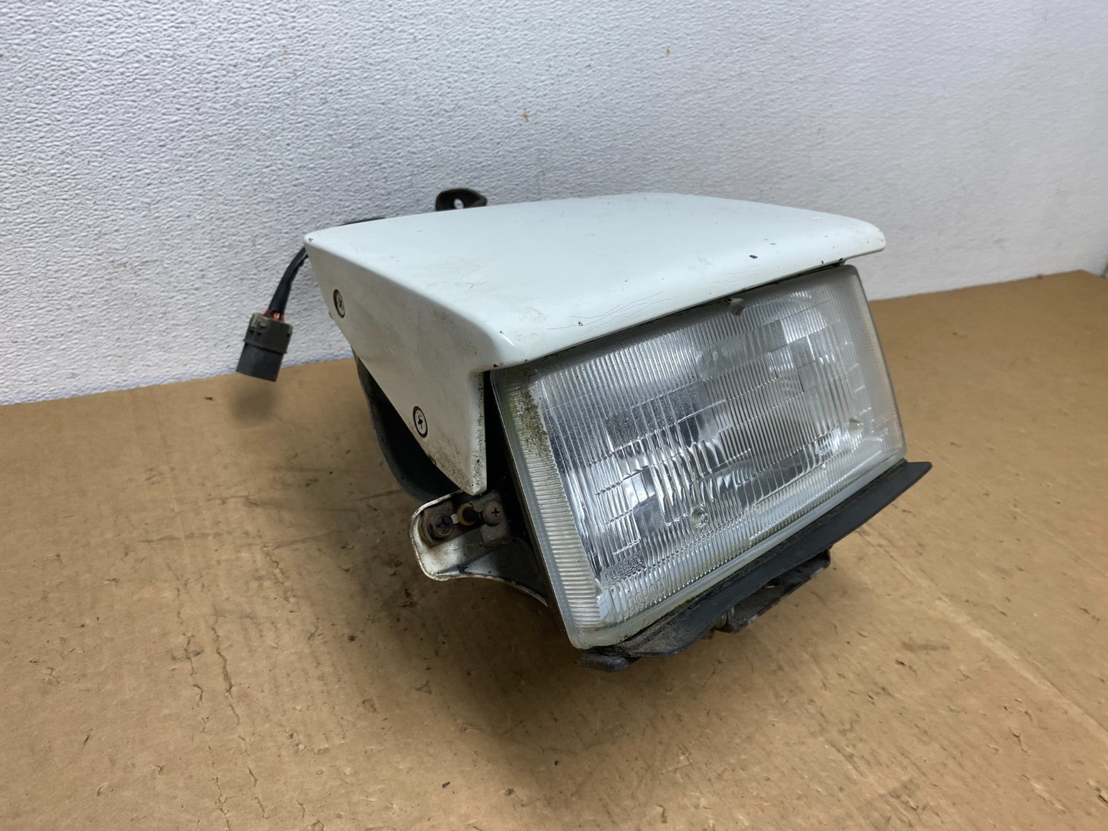 1987 to 1989 Nissan 300ZX Left Driver LH Side Halogen Headlight AD1348 DG2