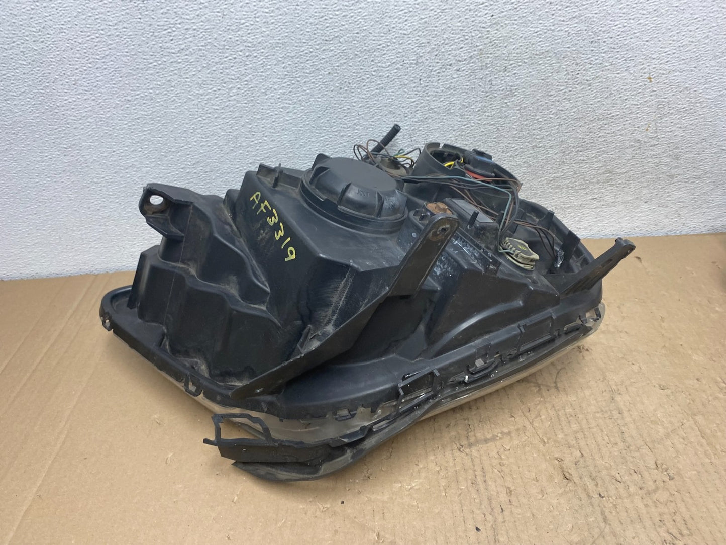 2010 to 2015 GMC Terrain Halogen Left Driver Lh Side Headlight AF3319 LK8