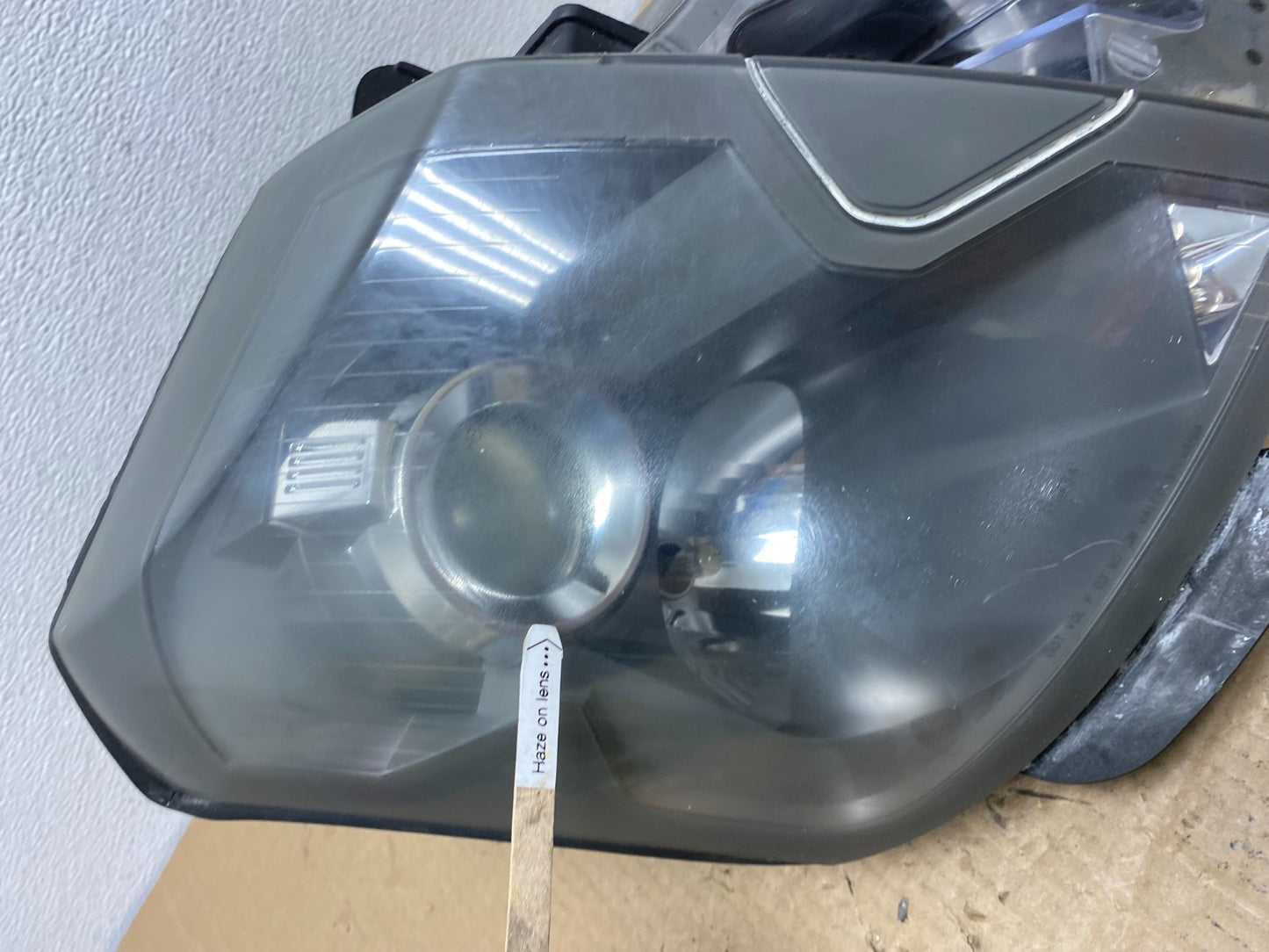 2003 to 2007 Cadillac CTS Right Passenger RH Halogen Headlight Oem AC3989 DW4