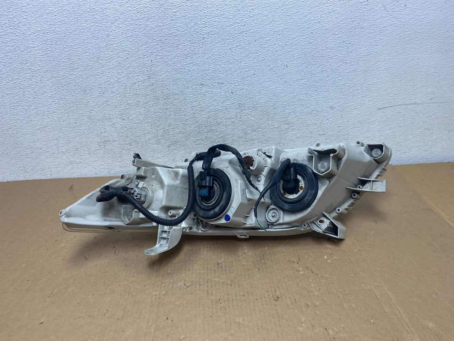 2007 - 2009 Toyota Camry Halogen Right Passenger Headlight DEPO AD7968 DW6
