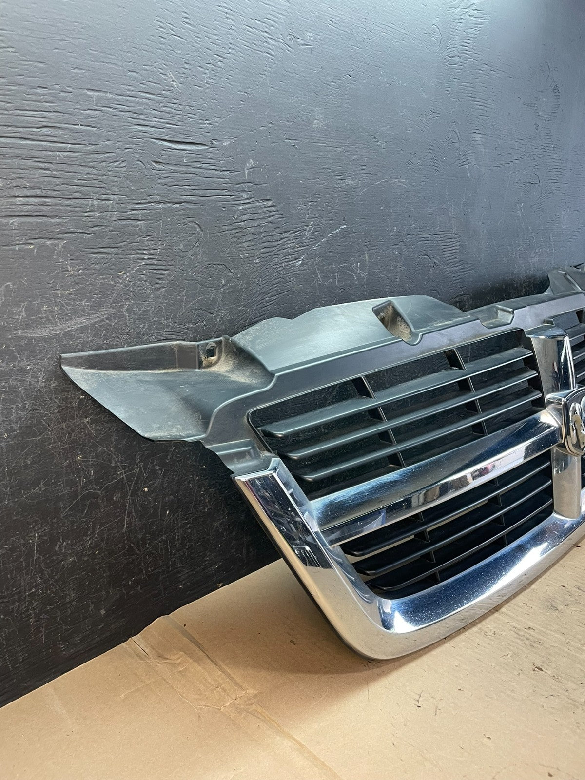 2007 2008 2009 Dodge Sprinter Front Upper Grill Grille AD8290 DG1