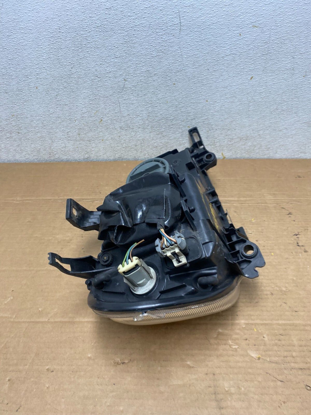 2002 - 2005 Mercedes ML ML350 ML500 Left Driver LH Halogen Headlight M6983 DW12
