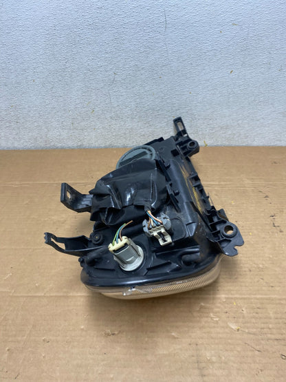 2002 - 2005 Mercedes ML ML350 ML500 Left Driver LH Halogen Headlight M6983 DW12