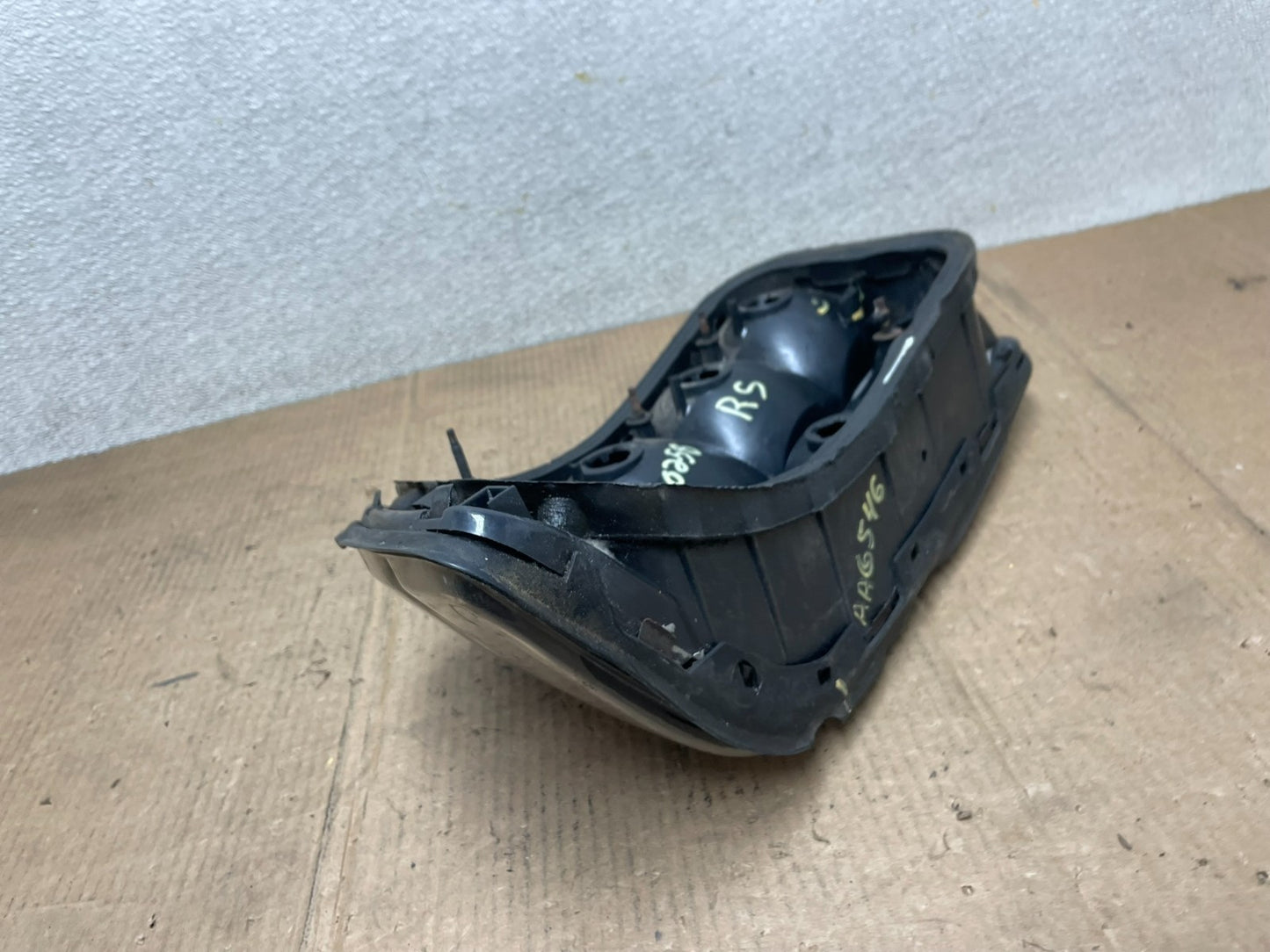 1988 to 1991 Pontiac Grand Prix Right Passenger Side Tail Light AA654611