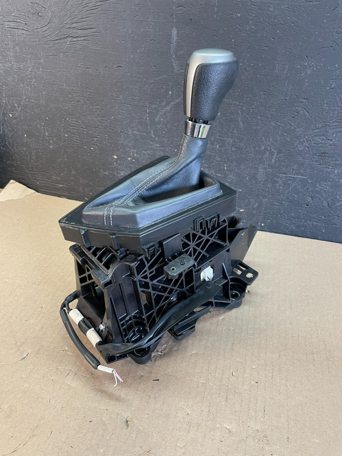 2014-2019 Toyota Corolla Automatic Transmission Gear Selector Shifter AE1136 DG2