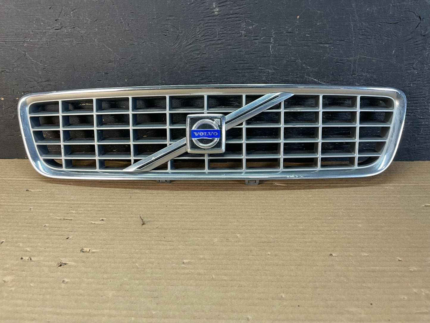 2004 2005 2006 Volvo S80 Front Upper Grill Grille AF3326 DG0
