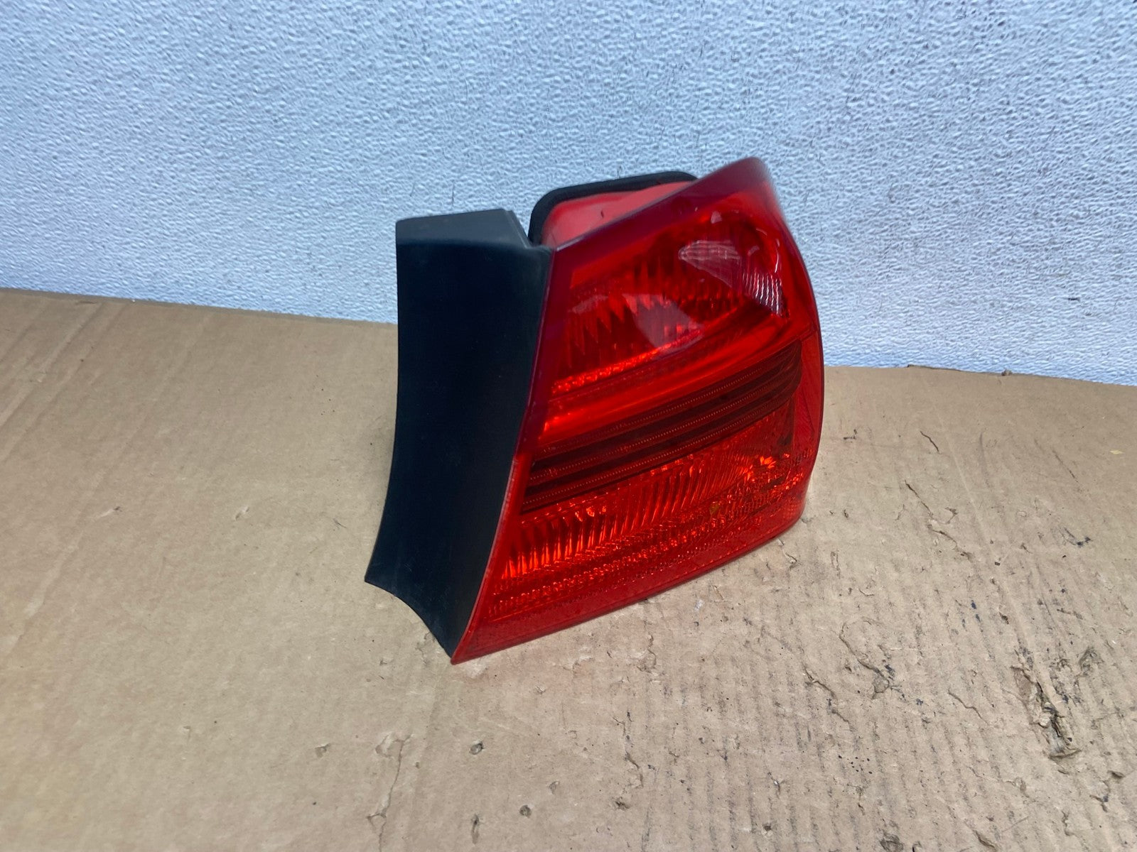 2006 2007 2008 Bmw 328i 3 Series Right Passenger Rh Side Tail Light AD2380 LK2