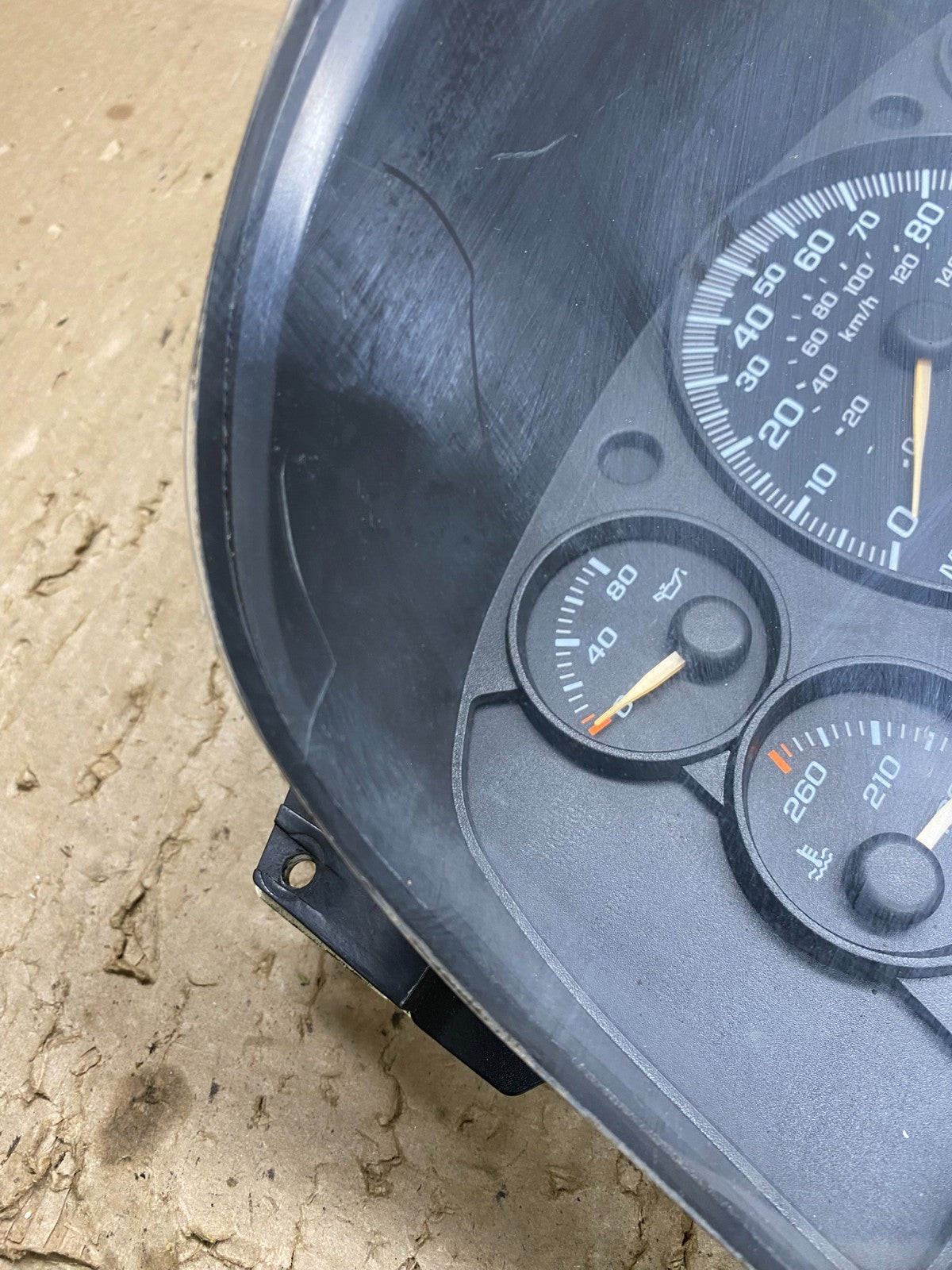 2003 to 2007 Chevrolet Express Speedometer Cluster Gauge 25755008 U5581 PS2