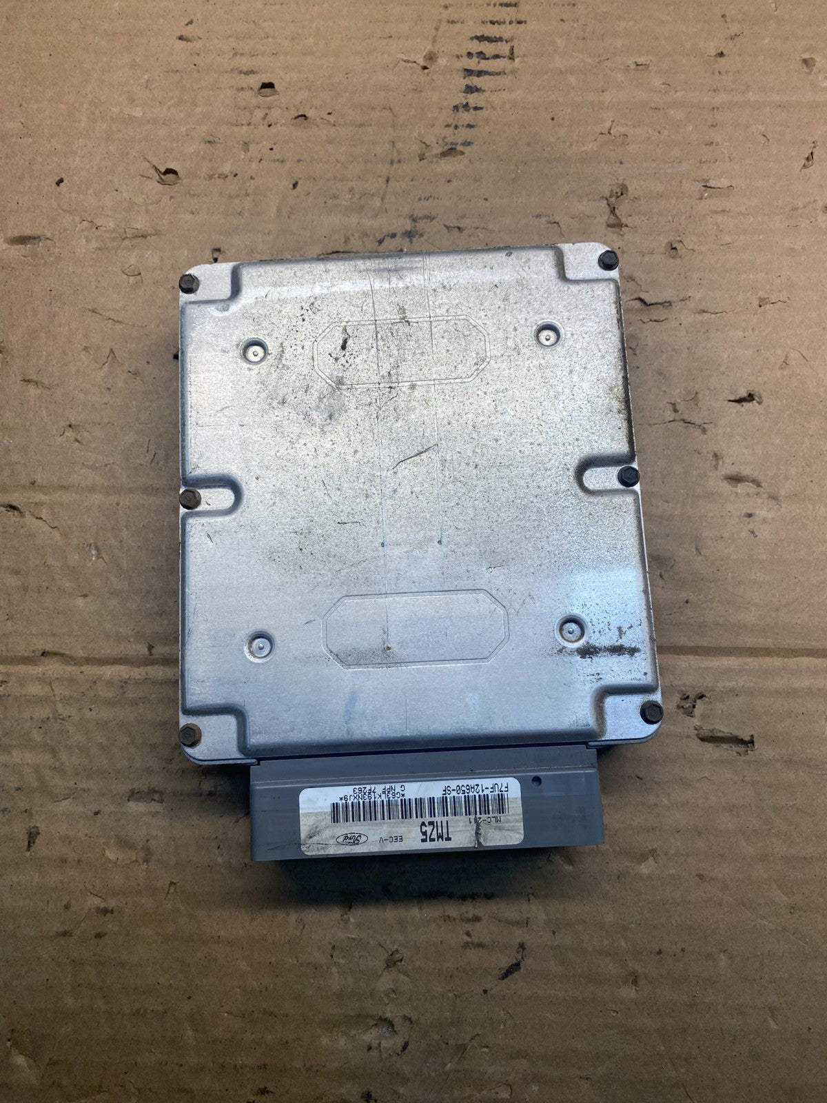 1997 Ford E150 ECM ECU Engine Computer Module F7uf-12a650-sf ad9372 DG1