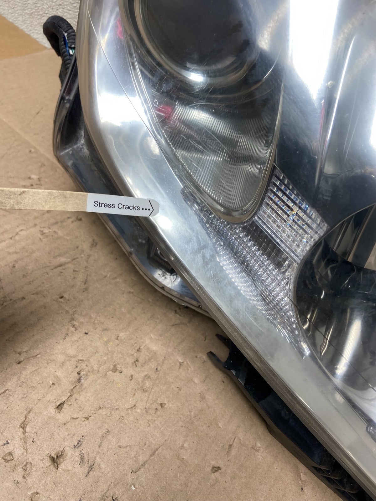 2006 - 2010 Lexus IS250 Right Passenger RH Side Xenon Headlight TYC Z4012 DW4