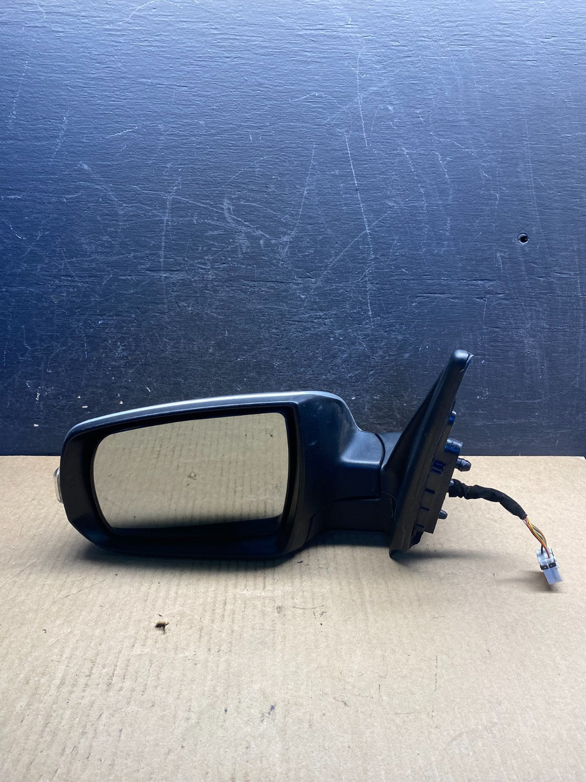 2011 - 2015 Kia Sorento Left Driver Lh Side Door Mirror Turn Signal AG71399