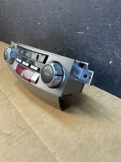 2010 - 2014 Subaru Outback Legacy A/C Heater Climate Control Unit AC4995 DG3