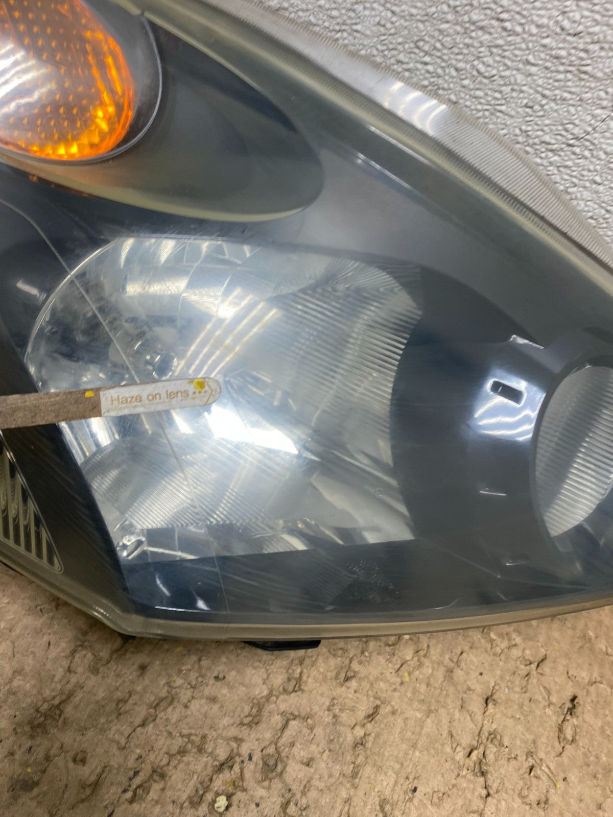 2004 to 2009 Nissan Quest Left+Right Side Black Headlights W8358 DW7