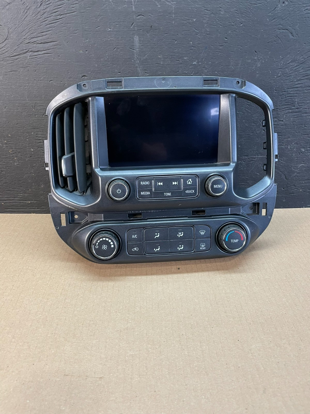 2016-2018 Chevrolet Colorado AM/FM Radio Screen Display Climate Control AE3404 D0