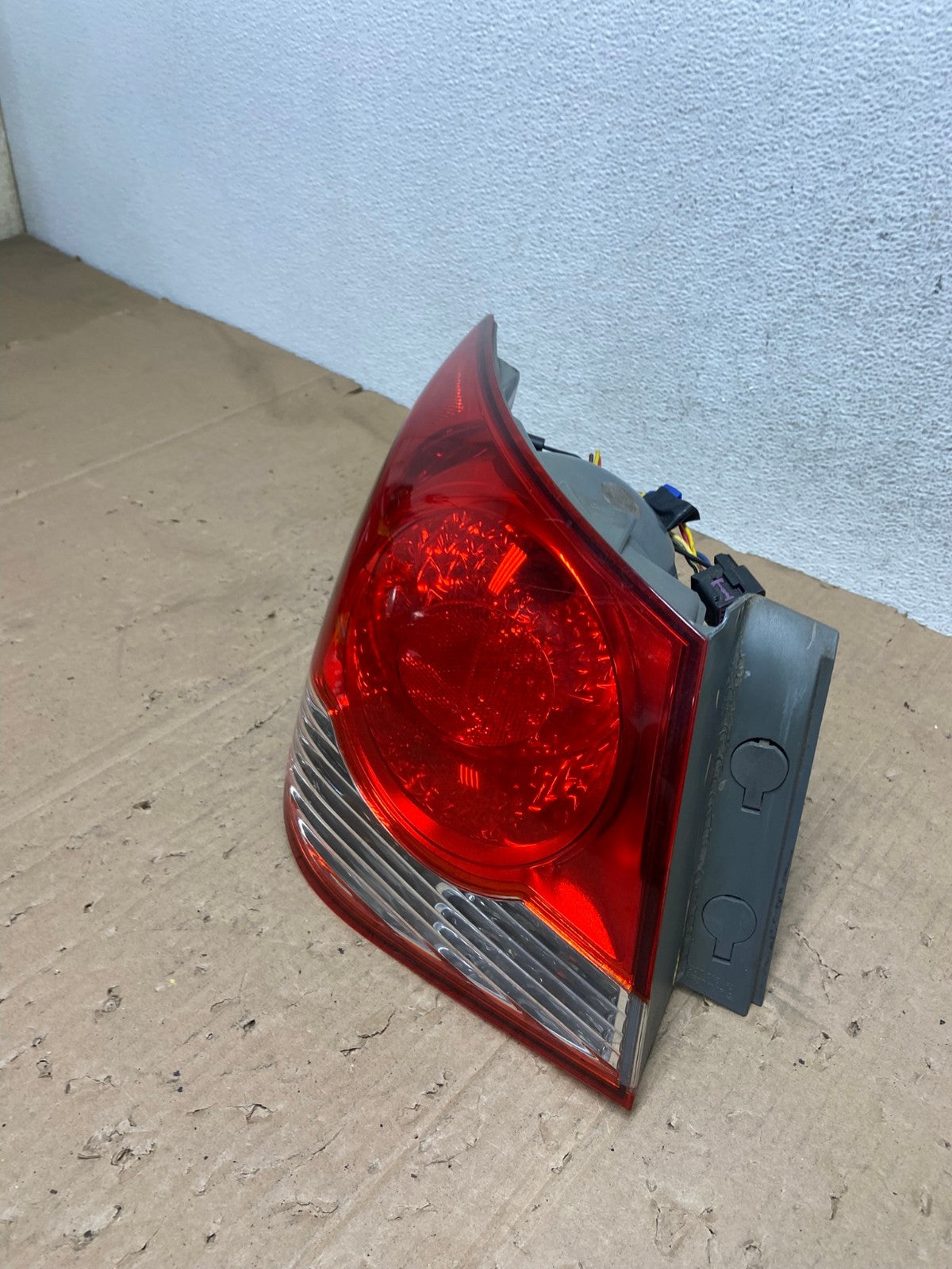 2011 2012 2013 2014 Chevrolet Cruze Left Driver LH Side Tail Light AE9350 LK1