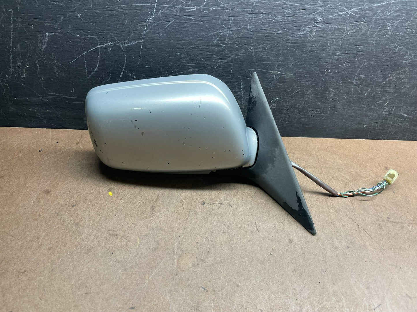 2005-2009 Subaru Legacy Outback Right Passneger Side Door Mirror Oem i1494 DG10