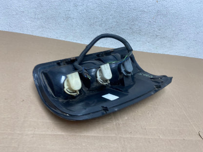 2000 - 2006 Chevrolet Suburban Tahoe Yukon Right Passenger Tail Light AE4925 LK5