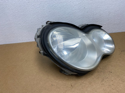 2005 to 2007 Mercedes-Benz C-Class Right Passenger Side Headlight Oem AC1808 DW2