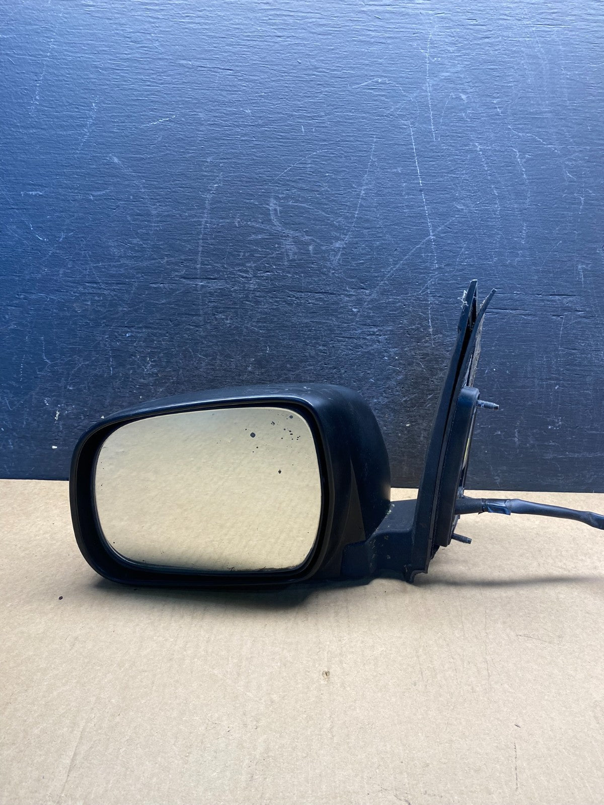 2004 to 2010 Toyota Sienna Left Driver LH Turn Signal View Mirror AG7102 DW9