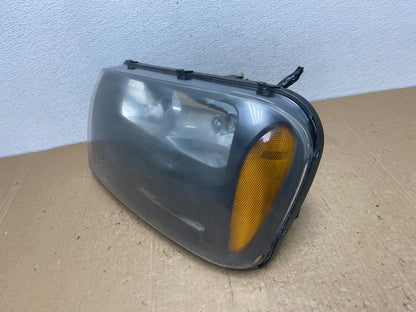 2006 - 2009 Chevrolet Trailblazer Left Headlight Flush Half Grille Bar AC6053 DW1