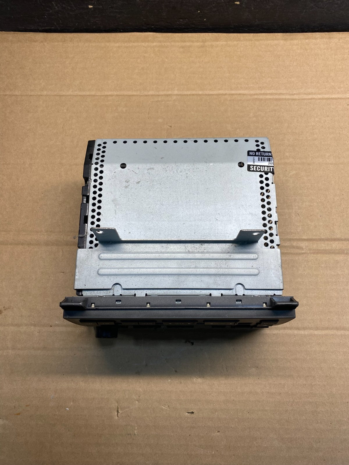 2003 - 2010 Lincoln Town Car AM/FM Radio CD Player ae8135 DG3