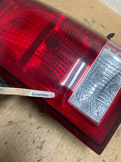 2007 to 2010 Jeep Grand Cherokee Right Passenger Tail Light AA0205 DW3