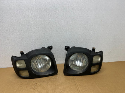 2002 2003 2004 Nissan Xterra Left+Right Side Headlights AC7618 DW0