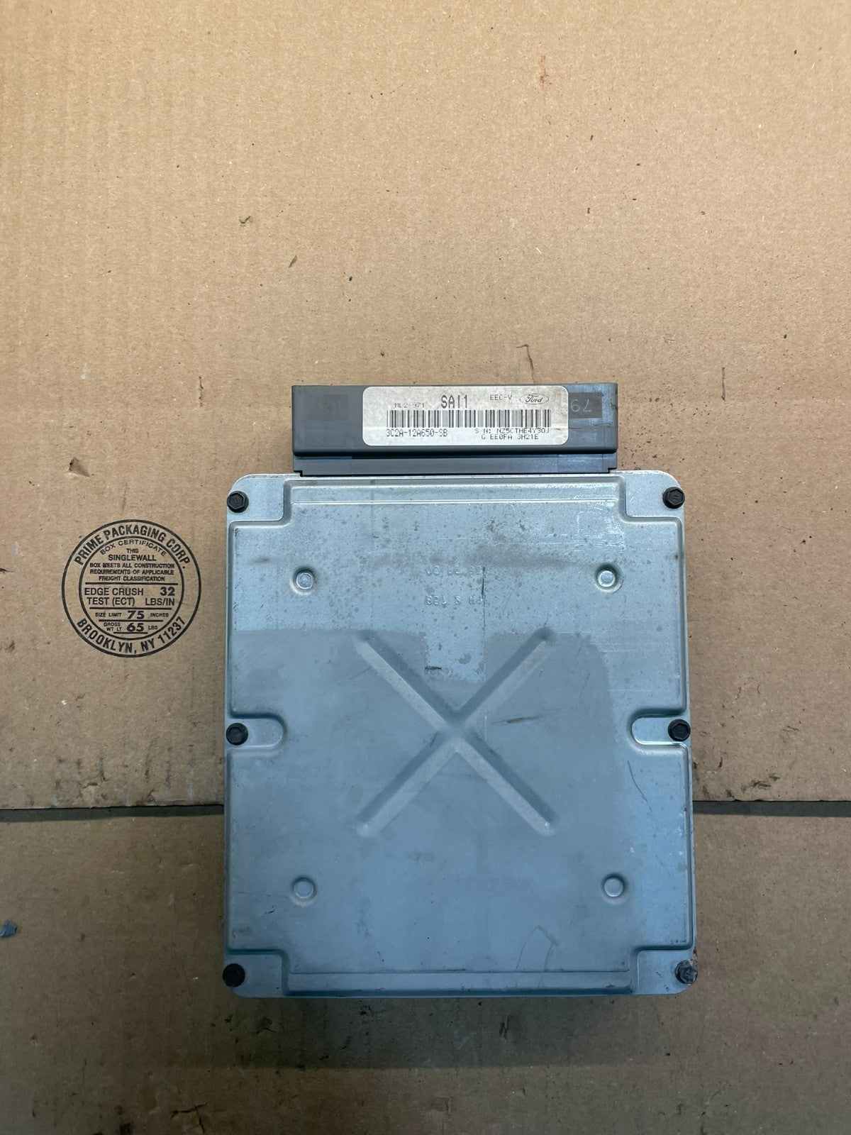 2002 Ford E-Series Van 4.2L Engine Control Module 3c2a-12a650-sb V6701 DG0