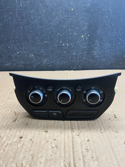 2013 2014 2015 Ford Escape Ac Heater Climate Control Temperature AF6385 DG0
