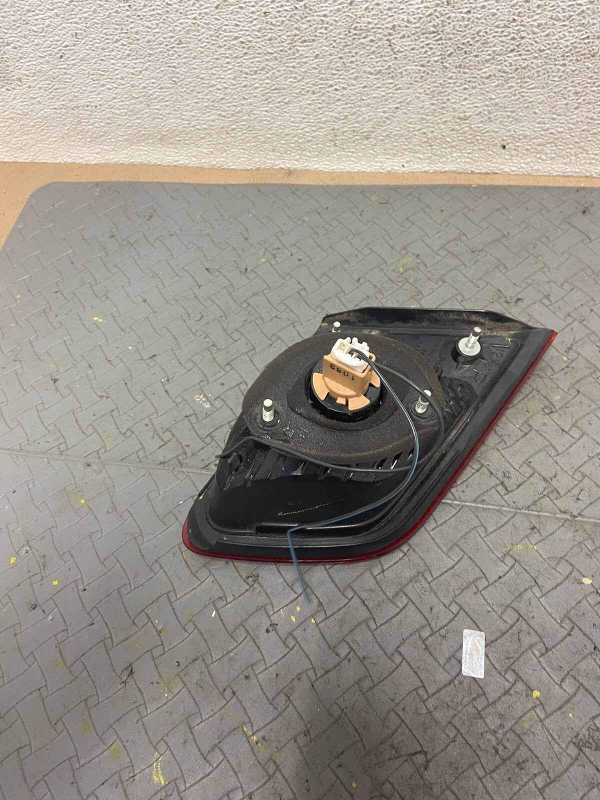 2010-2014 Subaru Legacy Right Passenger Rh Side Tail Light Inner Oem C75506