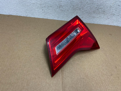 2007 2008 2009 Acura Mdx Right Passenger Rh Side Inner Tail Light AF9519 DW2