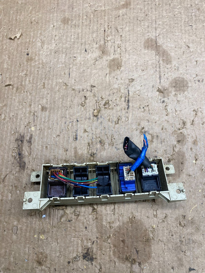 2006-2010 Infiniti M35 Center Console Heated Seats Control Switches OEM Z7390 DG3