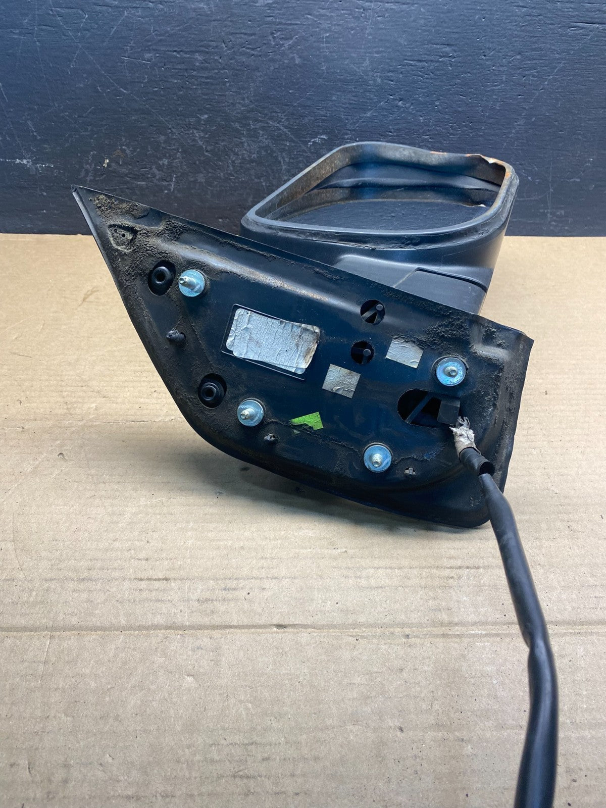2004 to 2015 Nissan Armada Right Passenger Door Mirror AC4530 DW7