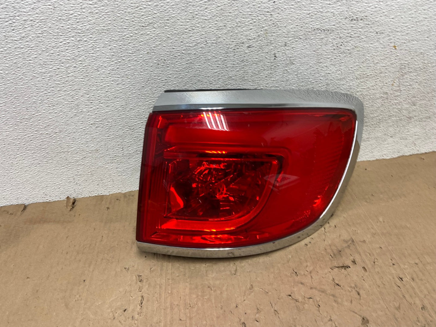 2013 to 2017 Buick Enclave Right Passenger RH Side Tail Light AE9381 LK0