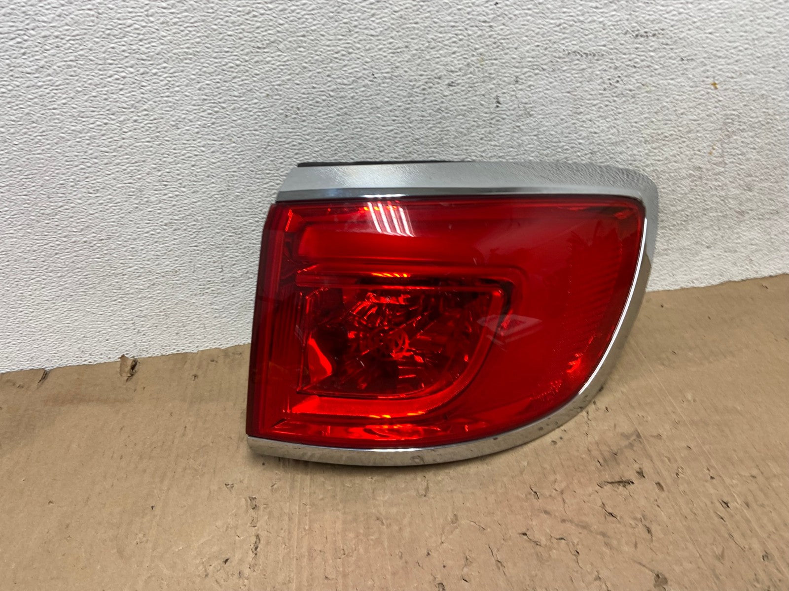 2013 to 2017 Buick Enclave Right Passenger RH Side Tail Light AE9381 LK0