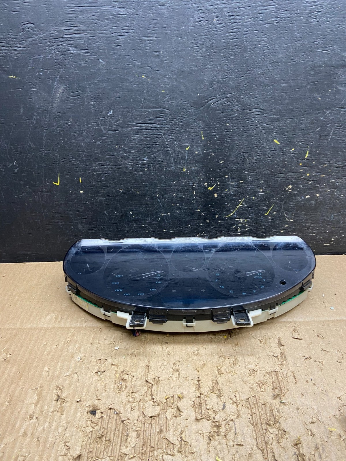 2008 to 2012 Buick Enclave Instrument Gauge Cluster Speedometer OEM v7742 DG4
