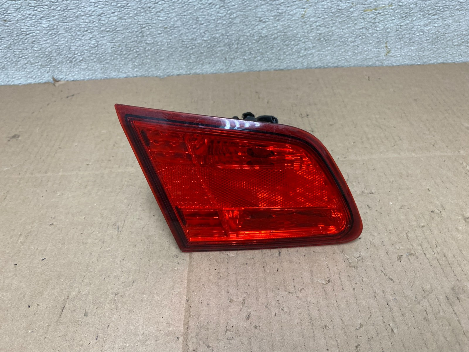 2010-2014 Subaru Legacy Left Driver LH Side Tail Light Inner OEM W0741 DW0