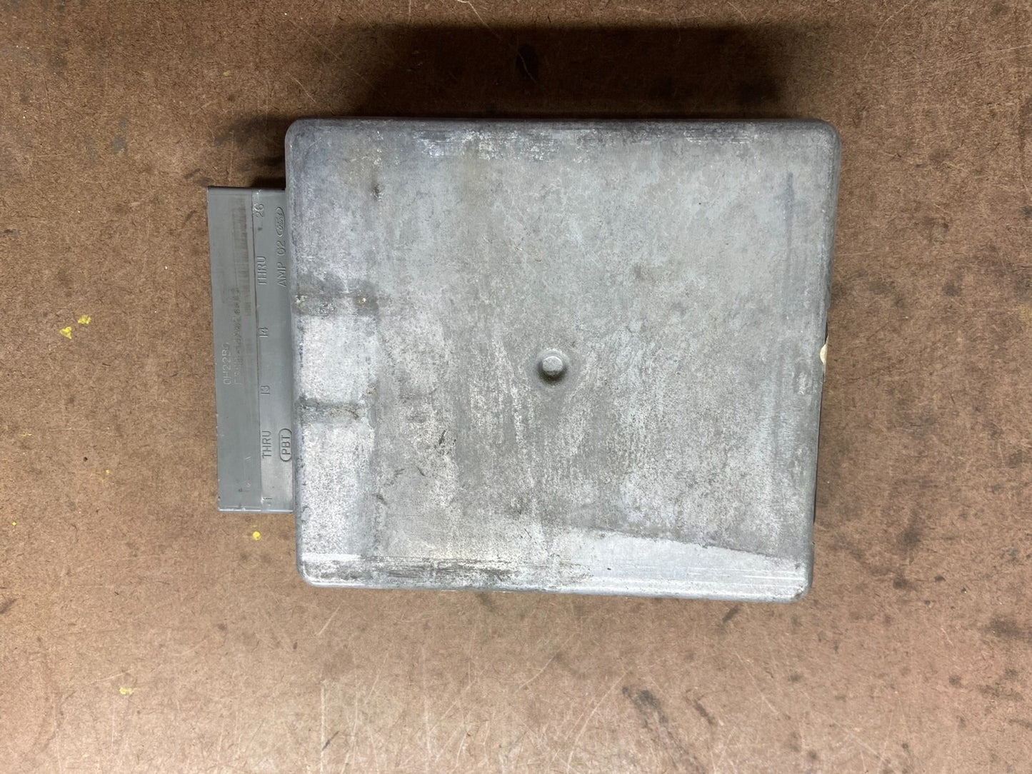 2000 Ford Van E-Series 5.4L Engine Control Module Unit ECU L0909 DG1