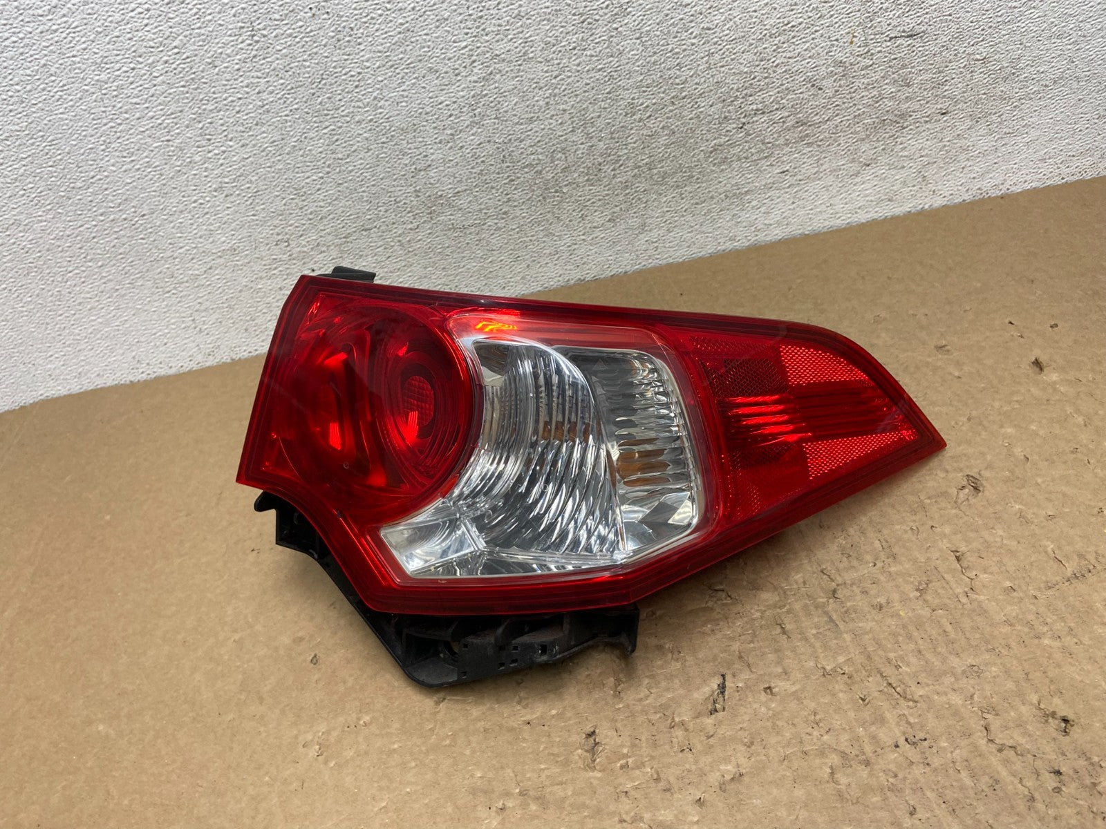 2009 2010 Acura Tsx Sedan Right Passenger Rh Side Tail Light AF8100 DW0