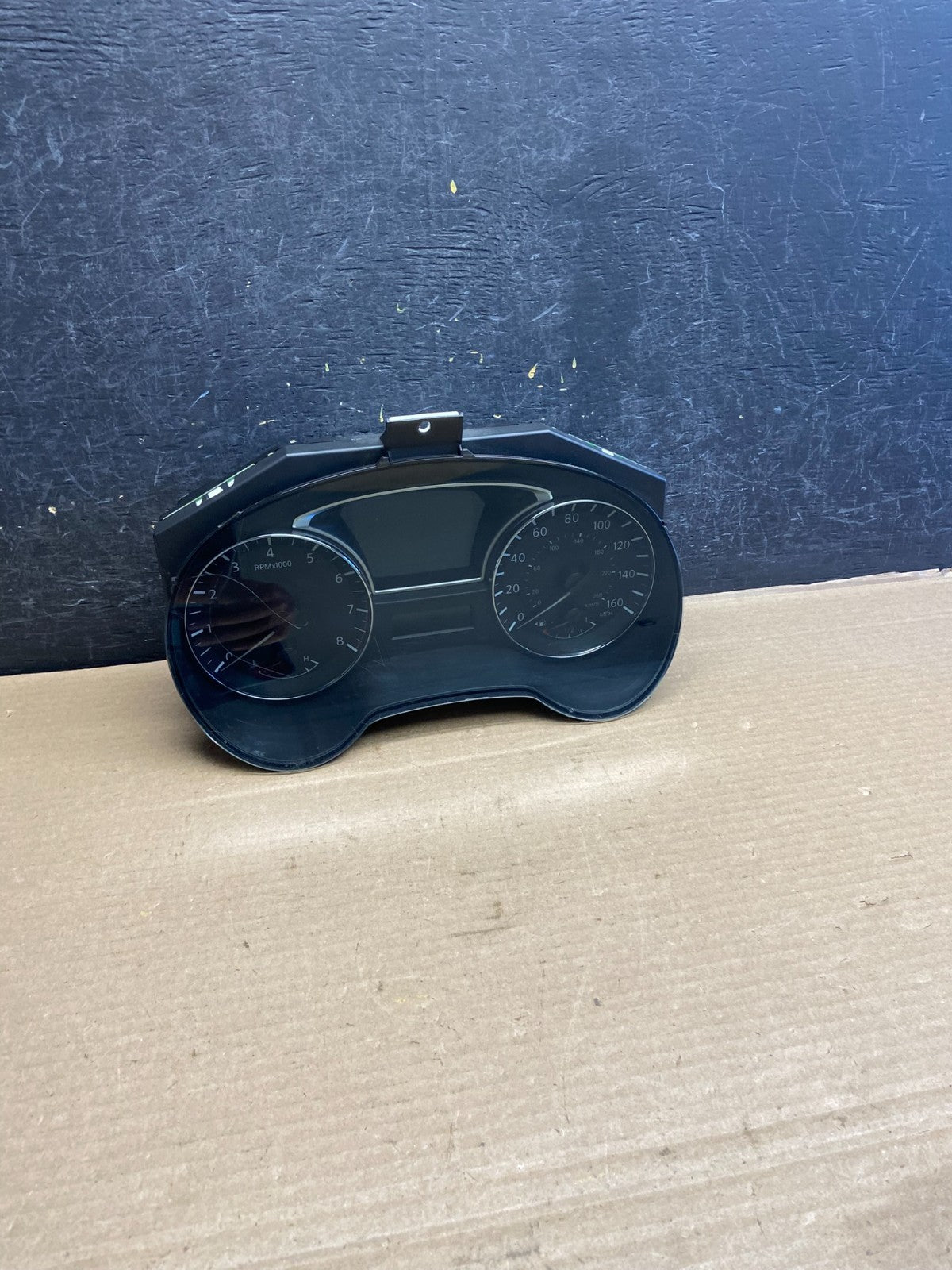 2013 Nissan Pathfinder Speedometer Cluster Gauge AG1038 DG0