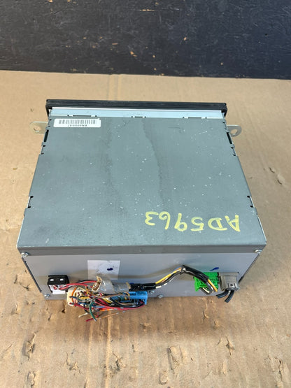 2003-2006 Honda Element Radio AM FM Stereo Cd Player AD5963 DG7