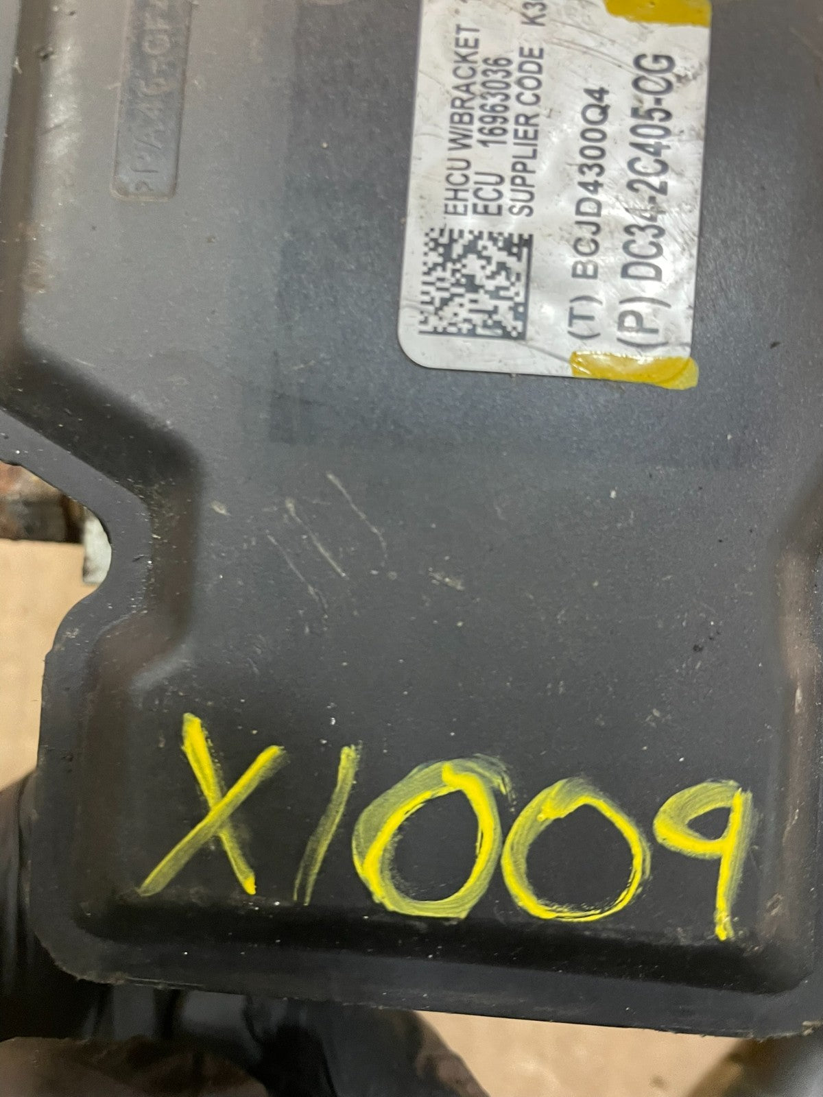 2013 Ford F250 SD ABS Anti Lock Brake Pump Module X1009 DG6