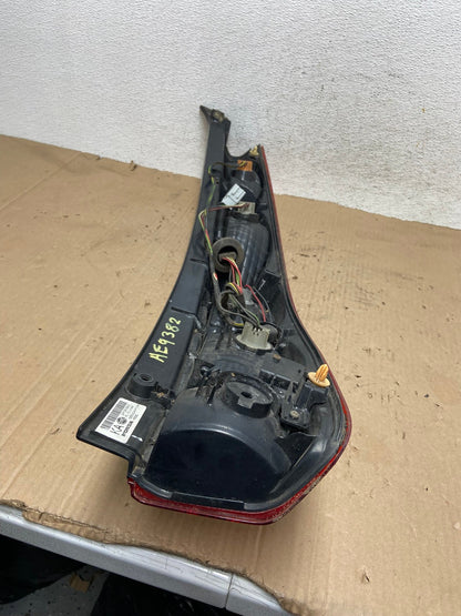 2005 to 2006 Honda Cr-v Crv Left Driver LH Tail Light AE9382 LK5